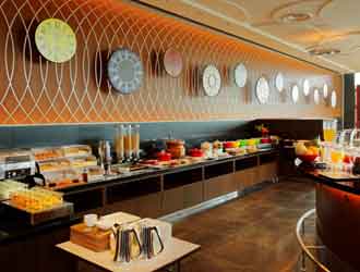 RESTAURANT & BAR TAILWIND／東京エアポートレストラン株式会社