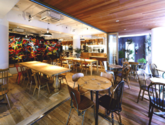 ジンナンカフェ　渋谷／株式会社クリエイト・ダイニング