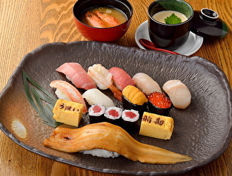 うまい鮨勘 ゆとろぎ 盛岡月が丘店／株式会社アミノ