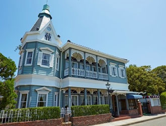 山手十番館 レストラン＆カフェ（株式会社ゼットン）