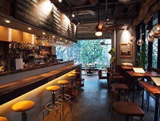 アロハテーブル 飯田橋（株式会社ゼットン）