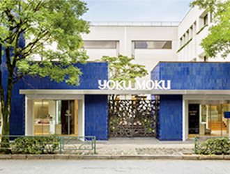 BLUE BRICK LOUNGE（ブルー・ブリック・ラウンジ）