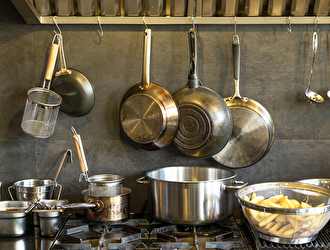 銀行行員食堂（15F→Cafe MIRAI）／株式会社ハートフルダイニング