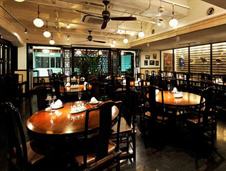 虎萬元　銀座コリドー街