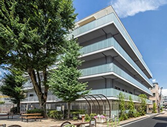 ホスピタルメント白金／株式会社 桜十字