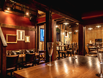 ESOLA　町田店／GYRO HOLDINGS 株式会社