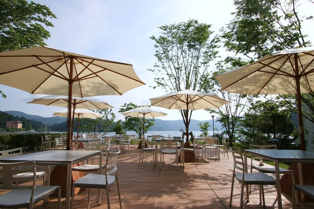 イタリアンレストラン　ラ・テラッツァ（芦ノ湖テラス）