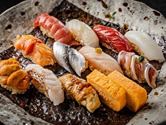 鮨 向（スシ ムカイ）／イートフィールド株式会社