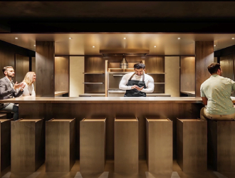 炭焼⾁ ステーキ irori