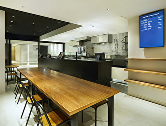 クリスプサラダワークス 丸の内明治安田生命ビル店