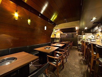 神牛前三丁目／合同会社platos blancos