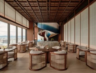 にじり／パティーナ大阪