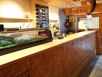 立ち呑み 寿司 ワインバー あぺろ／株式会社クラルテ