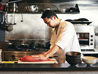 飯田橋 喝采／株式会社 Grant