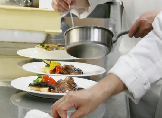 スタッフレストラン 紀尾井