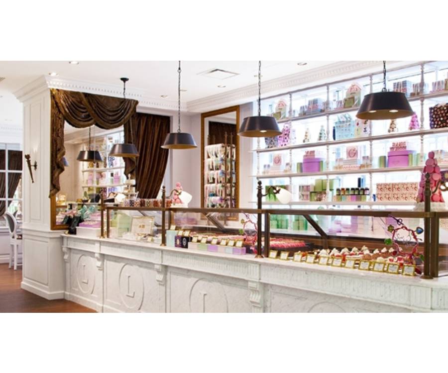 ラデュレ　新宿店／株式会社LADUREE JAPON