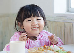 株式会社レパスト　学校営業部 こども達を笑顔にさせる美味しい給食づくりです！