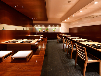 伊豆の旬 やんも ホール経験者もぜひ、ご応募ください。スタッフは皆優しい人ばかり。温かい雰囲気の職場で働きませんか？