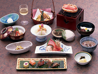 北陸料理 新越 求人