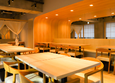 ファイナンシャル アライアンス株式会社 良い意味で“まだまだこれから”のブランドだから、より良いお店にしていく為に店創りの部分も一緒に進めていきましょう！